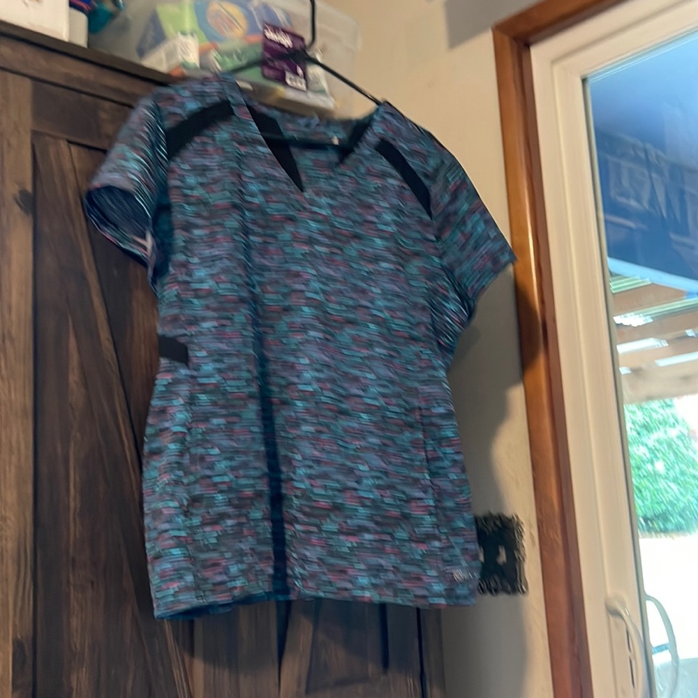 Scrub top
